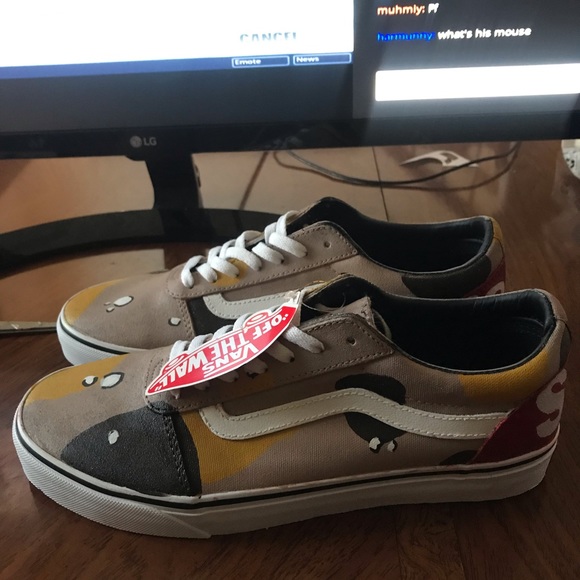 Custom supreme desert camo vans - Picture 3 of 6